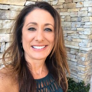 Meet your Posher, Lori